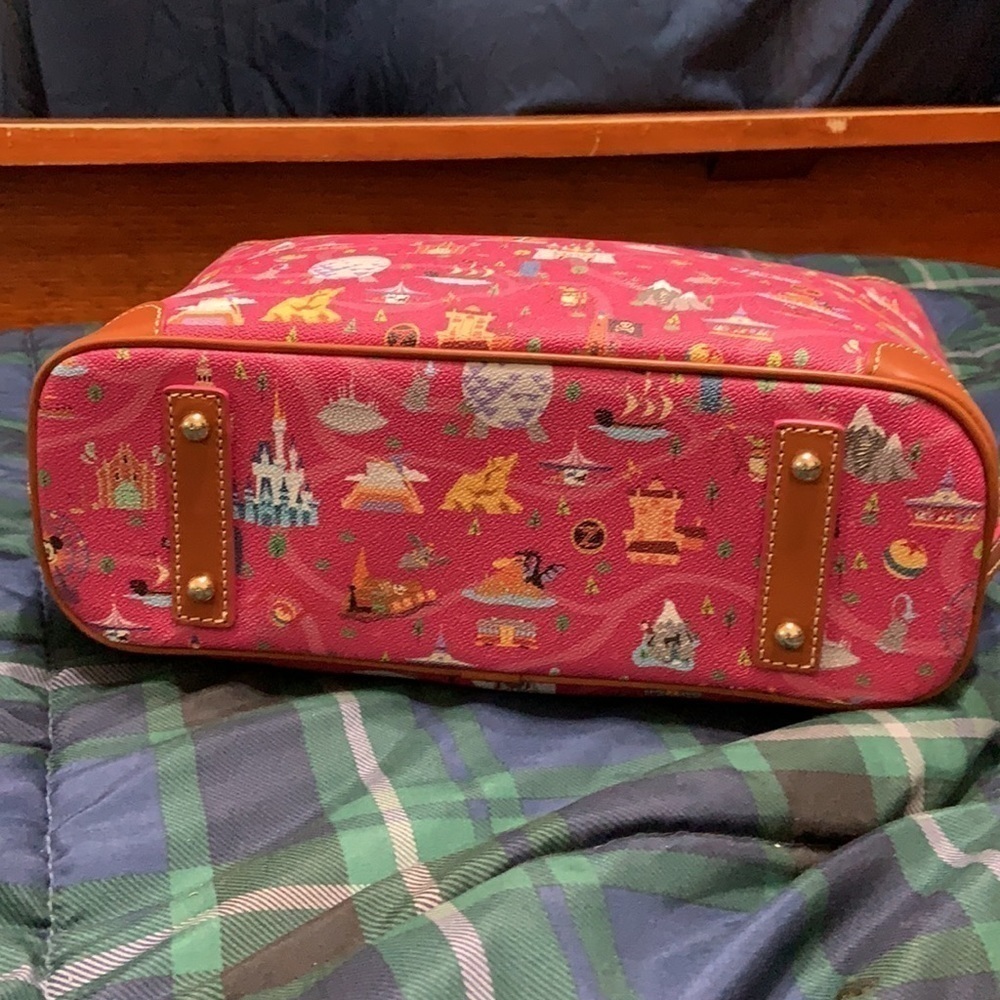 NWT DOONEY & BOURKE Disney Parks Park Life Tote - Picture 2 of 8